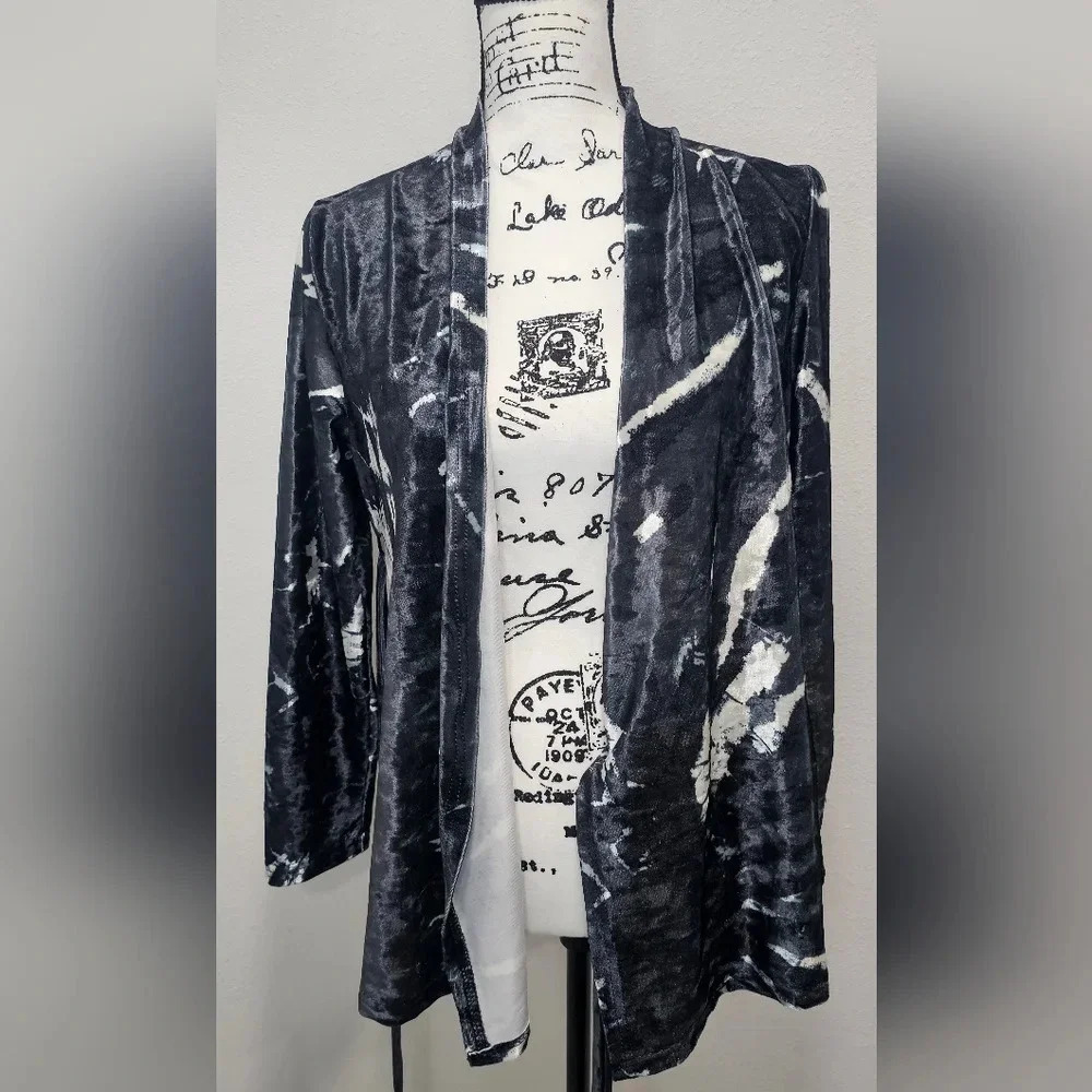 Lily By Firmiana Women's Crushes Velvet Tie Front Kimono Cardigan Size Small NWT - Picture 8 of 12